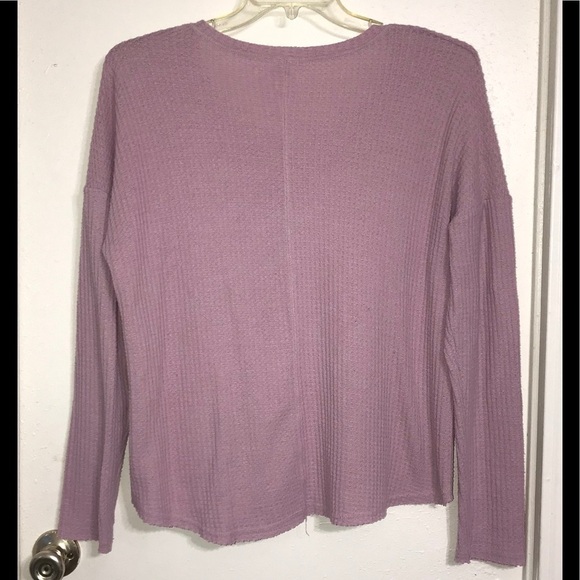 Mudd waffle knit, raw hem sweater. - Picture 2 of 4